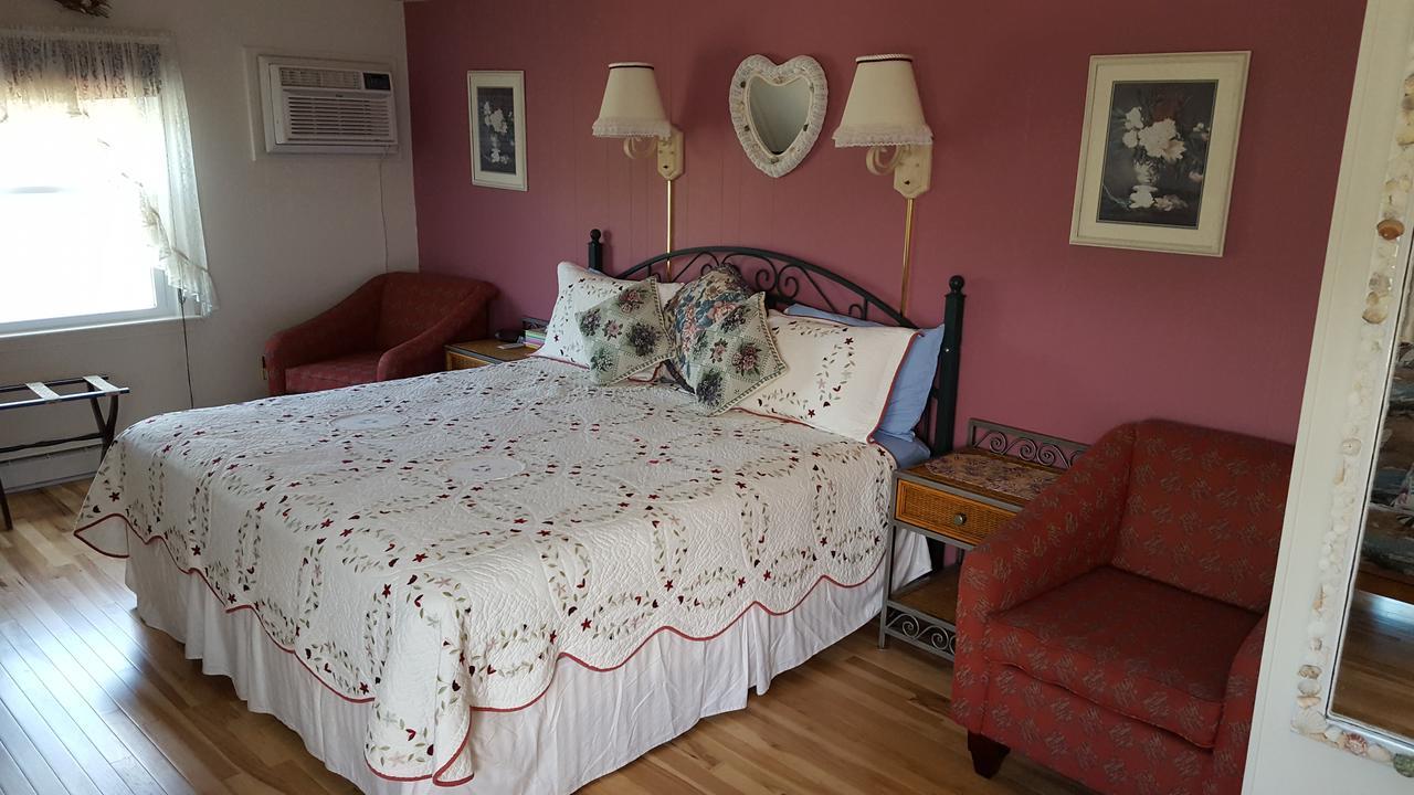 A Cape Cod Ocean Manor Inn Хаянис Екстериор снимка